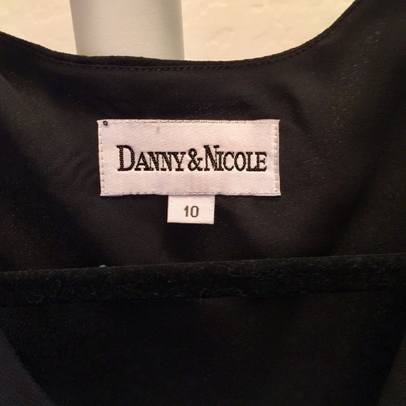 NWT ❤️”THE” black💗dress!! Gorgeous dress, it’s new with tags - Picture 8 of 16